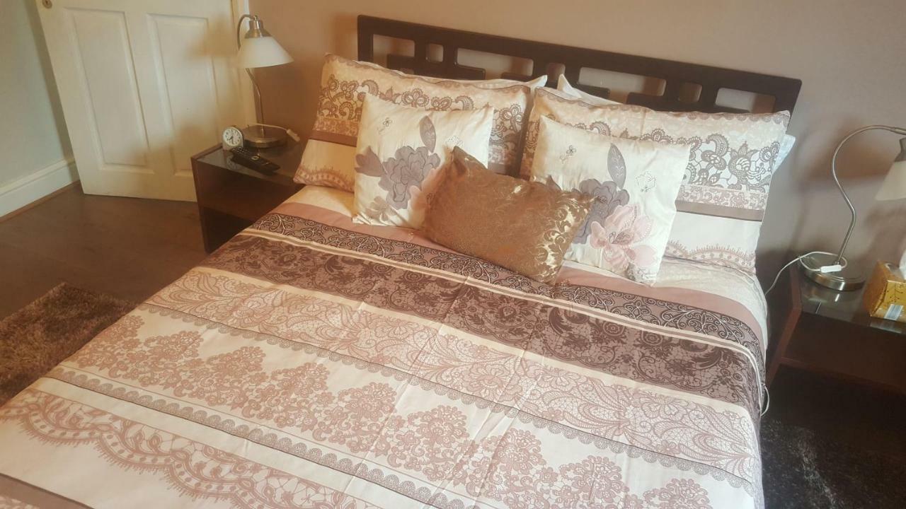 Comfy Room Well Located Лондон Екстер'єр фото
